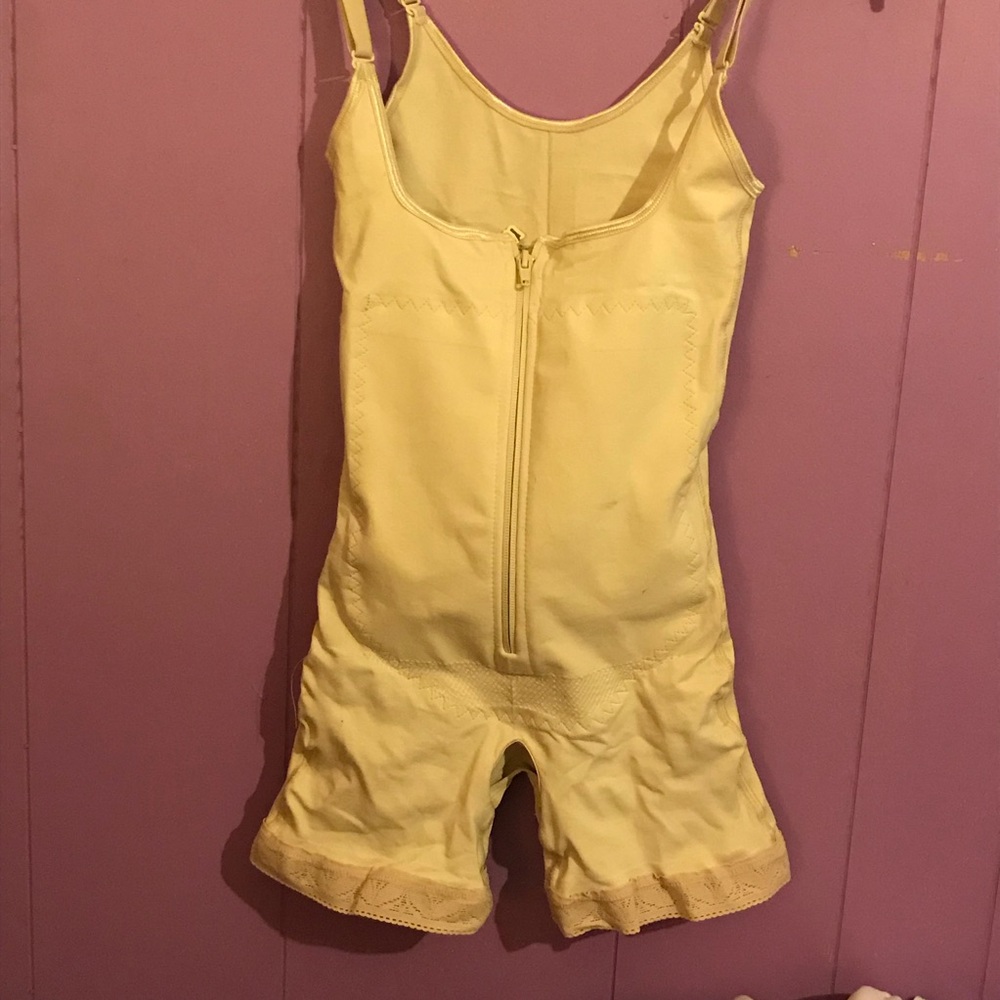 Waist shaperz shapewear